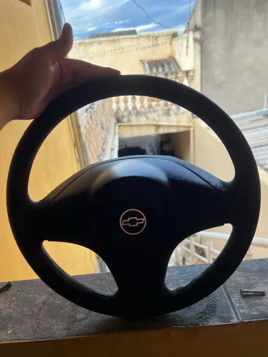 VENDO VOLANTE CELTA ORIGINAL 