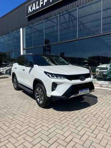 Toyota Hilux SW4 Diamond 2.8 TB 4X4 Die. Aut. 2024