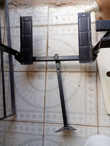 Suporte para TV de tubo preço 50falar com Josafá *27