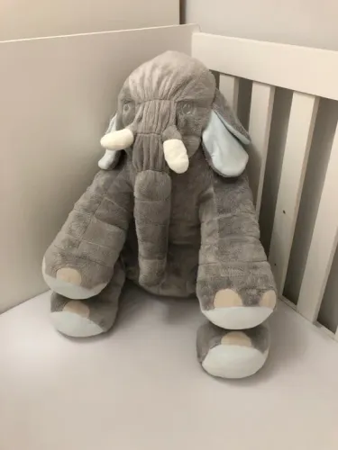 Elefante de Pelúcia Cinza não alérgico 