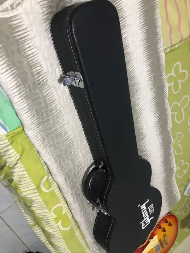 Guitarra - Hardcase Les Paul model