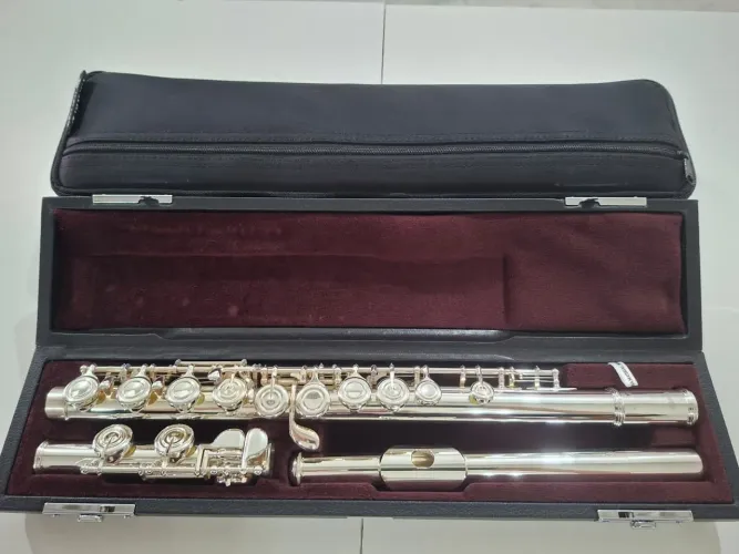 Flauta transversal Yamaha yfl 412 prata novíssima
