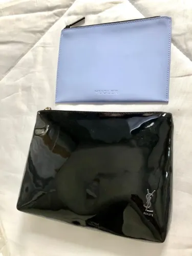 *kit 2 necessaire YSL e Thierry Mugler. YSL e Thierry Mugler.