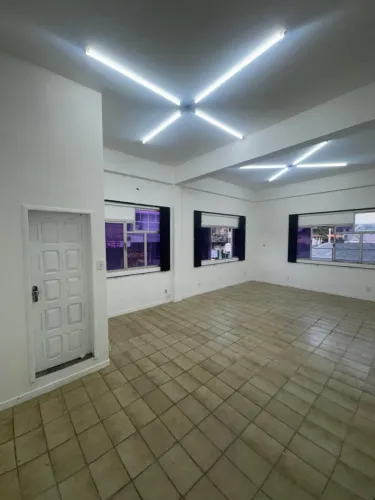 alugo salas comerciais CENTRO