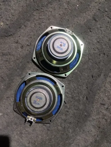 Vendo 2 alto falante de porta de carro não deu certo no meu carro