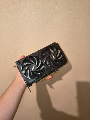 RTX 5060 MSI 8GB estado excelente roda tudo