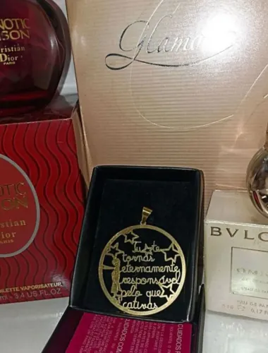 Pingente Pequeno príncipe folheado a ouro