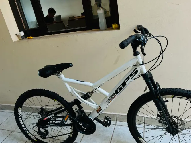 Bicicleta Colli GPS Pro