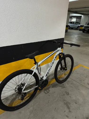 Bicicleta aro 29 Dropp Alumínio 21 Vel Marchas Freios a Disco Aluminum