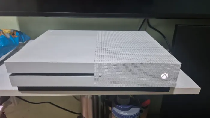 Vende-se Xbox One 1 Tera