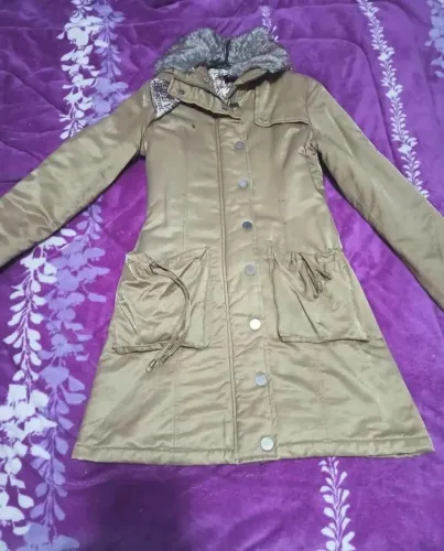 Parka veste P/M usado pouquíssimas vezes