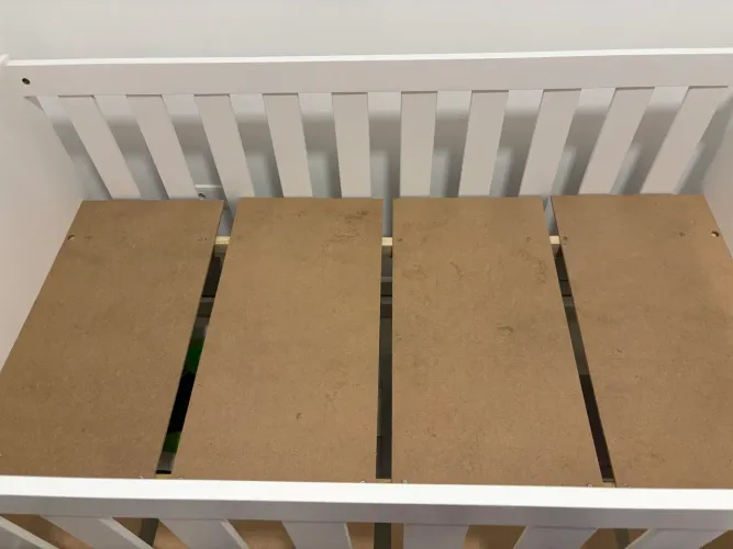 Berço americano em MDF branco 