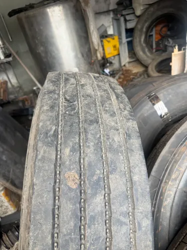Pneu 295/80r22.5
