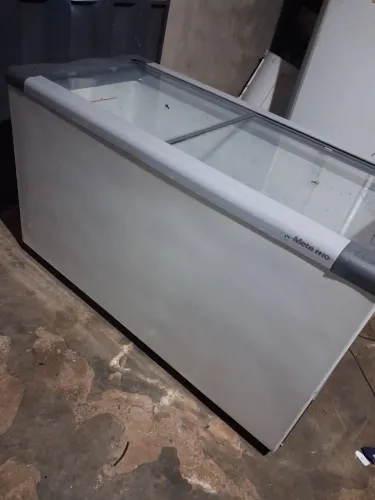 Frezer metal frio. Semi novo