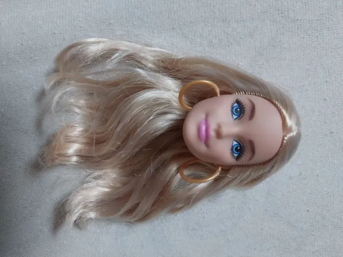 Cabeça Barbie Fashionista 165