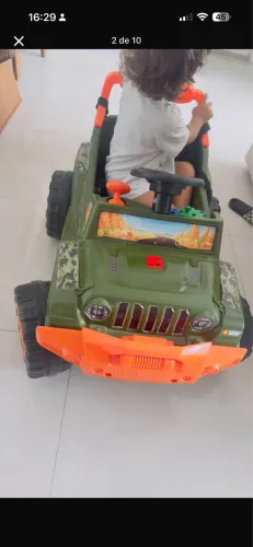 Carrinho bandeirantes com pedal