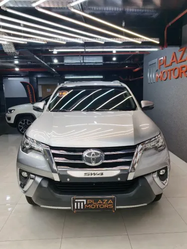Toyota Hilux SW4 SRX 4X4 2.8 TDI 16V Dies. Aut. 2018