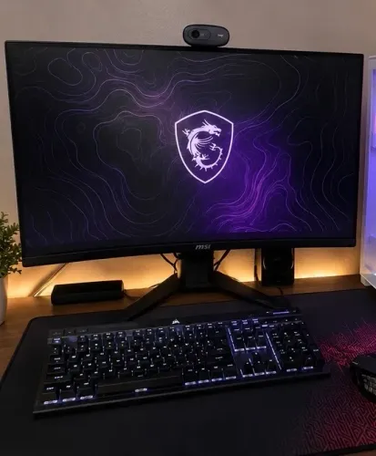(DISPONÍVEL) Setup Gamer Completo White | Ryzen 7 7700 + RTX 4060 + Monitor Gamer MSI 27?