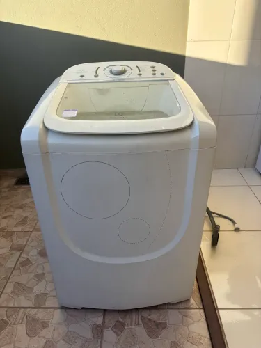 Maquina de Lavar Roupas 15Kg Electrolux