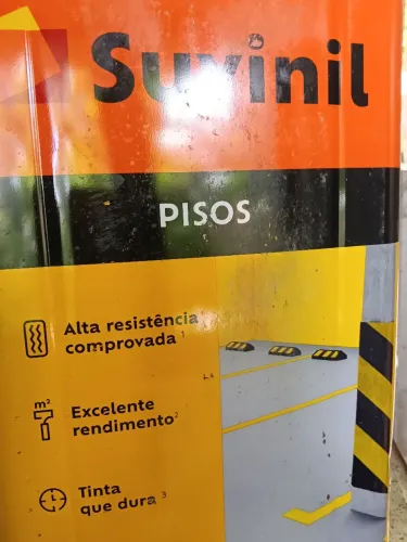 Tinta de piso suvinil
