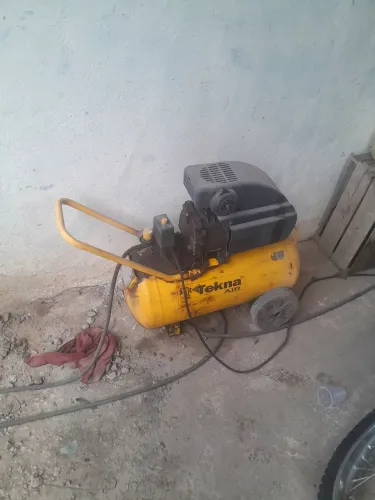 Equipamentos de lava jato Dique flexível , bomba 3 cavalo ,compressor 50L 