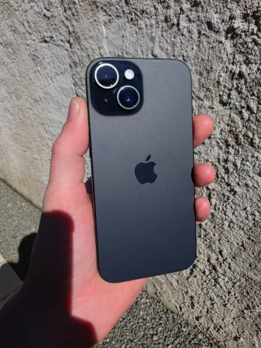 Iphone 15 128gb único dono bateria 96%