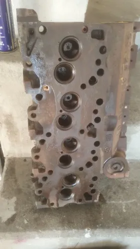 cabeçote do motor Cummins Série B 3.9L (4 cilindros).