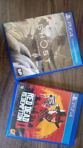 Vendo dois jogos de PS4