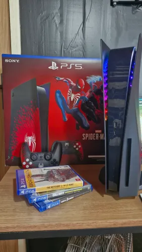 Playstation 5 edição spider-man 2 + 2 controles de ps4 lacrados