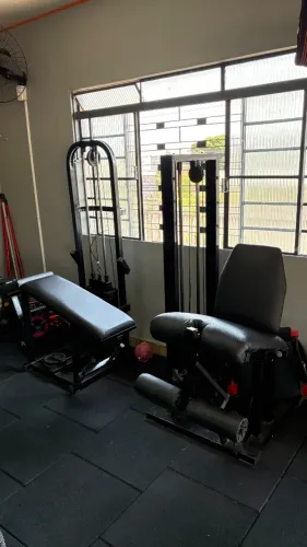 CADEIRA EXTENSORA + MESA FLEXORA