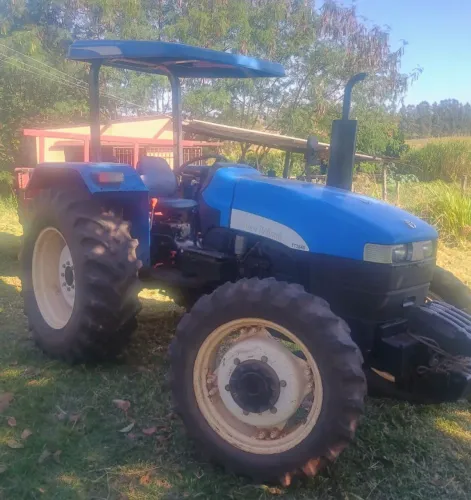 Trator new Holland