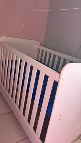 Vendo berço com colchão