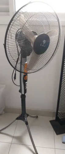 Ventilador com pedestal L& J