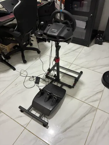 Logitech G29 + Câmbio + Cockpit + Trava de cadeira