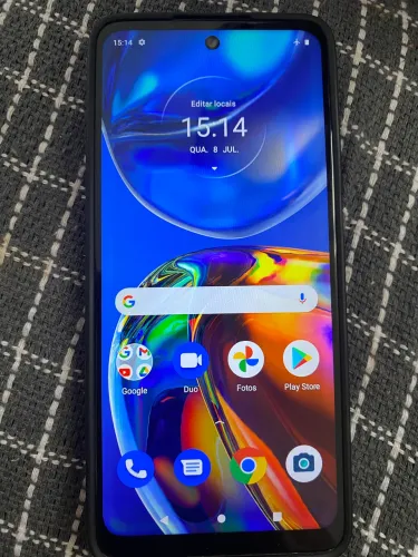 Celular motorola e32