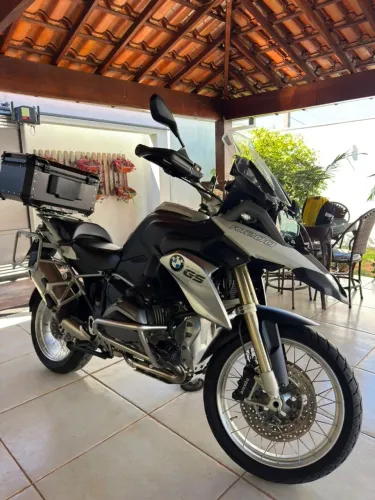 Vendo ou troco por harley davidson no mesmo valor ou próximo.