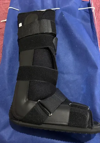 BOTA ORTOPÉDICA TAMANHO M