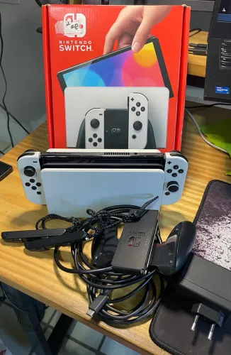 Nintendo Switch OLED Desbloqueado 512GB - SOMENTE VENDA 