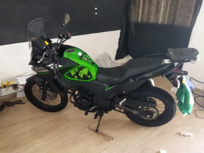 Vende-se Kawasaki versys pouco uso