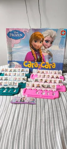 Jogo Cara a Cara Frozen