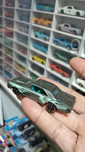 Hot Wheels '68 Dodge Dart 