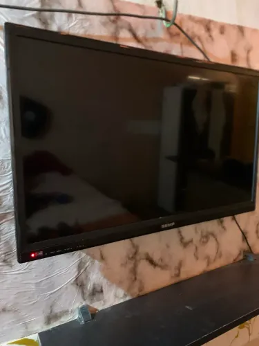 TV 32 Polegadas SEMP - Com Defeito no LED Imagem Escura - Para Conserto