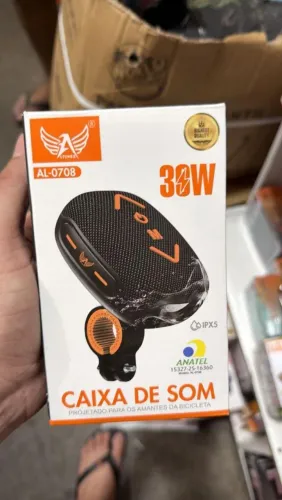 Caixa de som resistente a água com suporte de moto pega pendrive cartão usd e FM 
