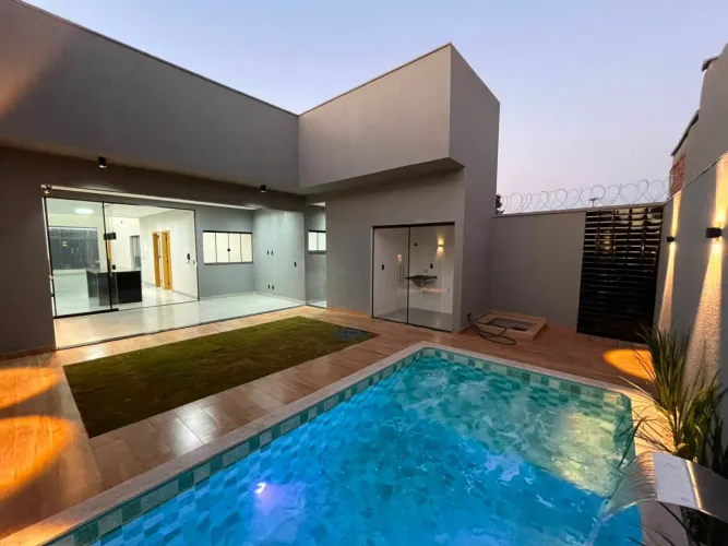 Casa Térrea 3 Quartos (3 Suítes) 164m² em Parque João Braz - Cidade Industrial - Goiânia