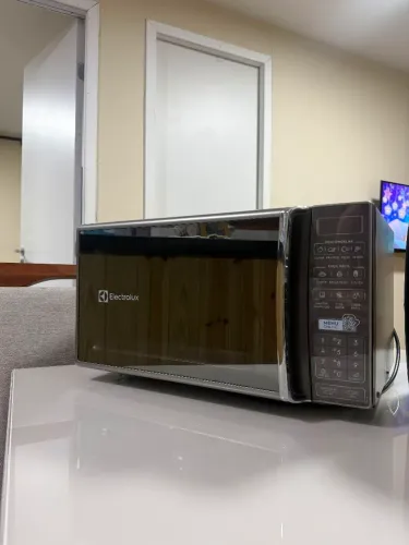 Vendo Micro-ondas Electrolux 27L