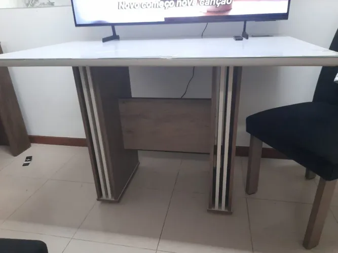 Mesa 4 cadeiras