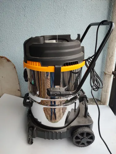 Aspirador De Pó e Água GTW Inox 50i com Autolimpeza e Bocal de Sopro 50 Litros 2600W