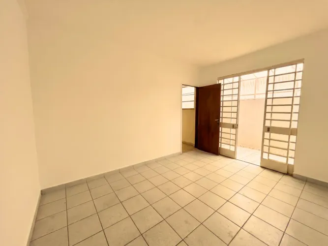 Apartamento com 2 dormitórios para locação com quintal próximo a Mackenzie e shopping Higi