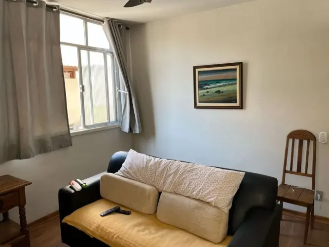 BS IMOBILIÁRIA VENDE!! Apartamento com 2 quartos, 2 banheiros e vaga!