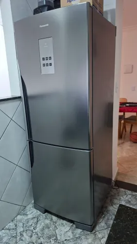 Geladeira Panasonic Inverse 425L Inverter 127V Aço Escovado - Perfeita